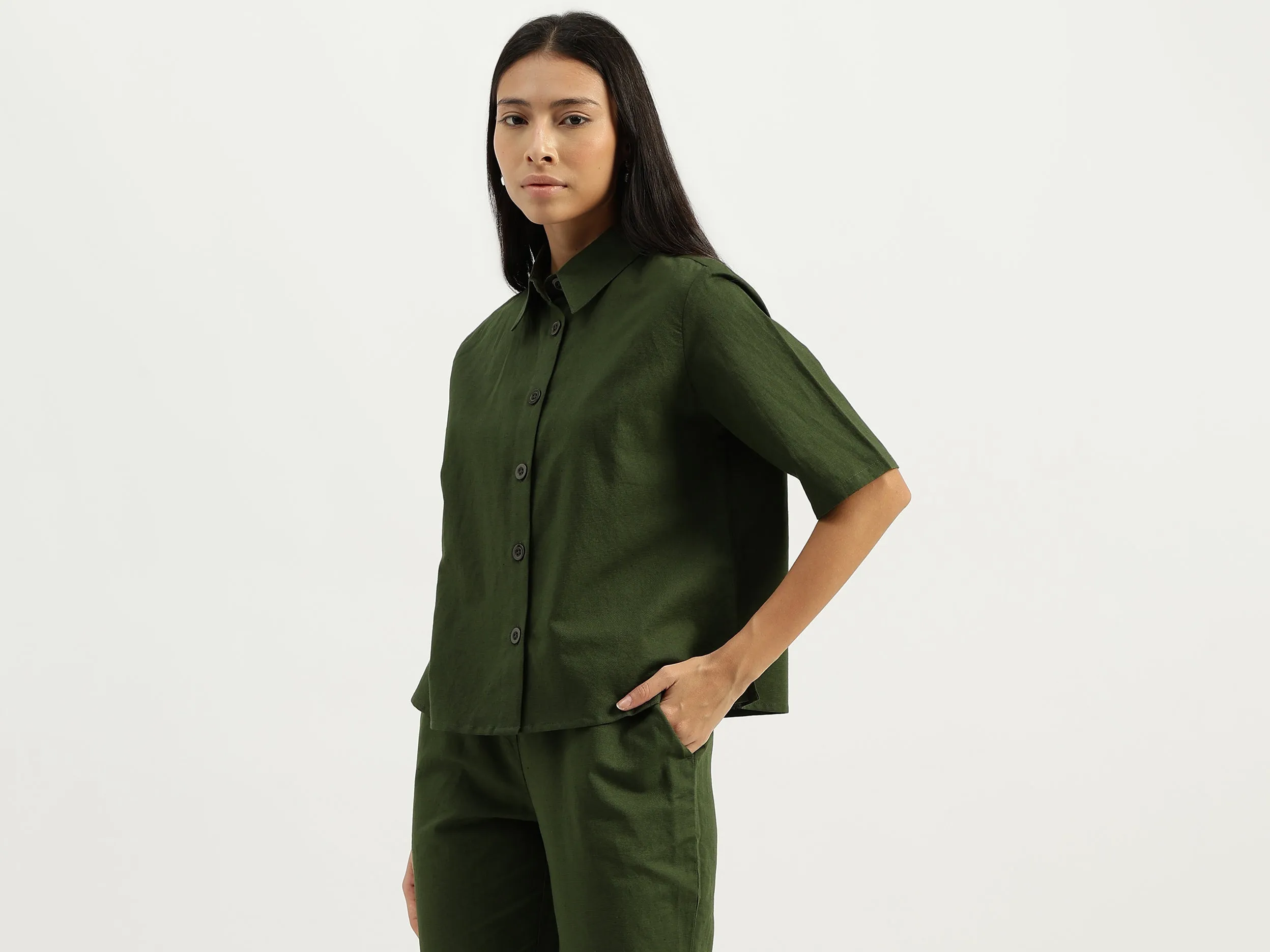 Spread Collar Solid Shirts