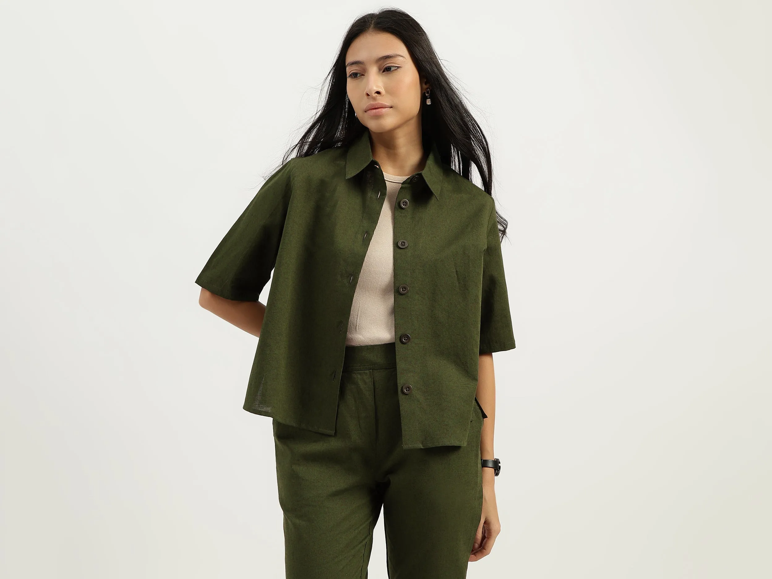 Spread Collar Solid Shirts