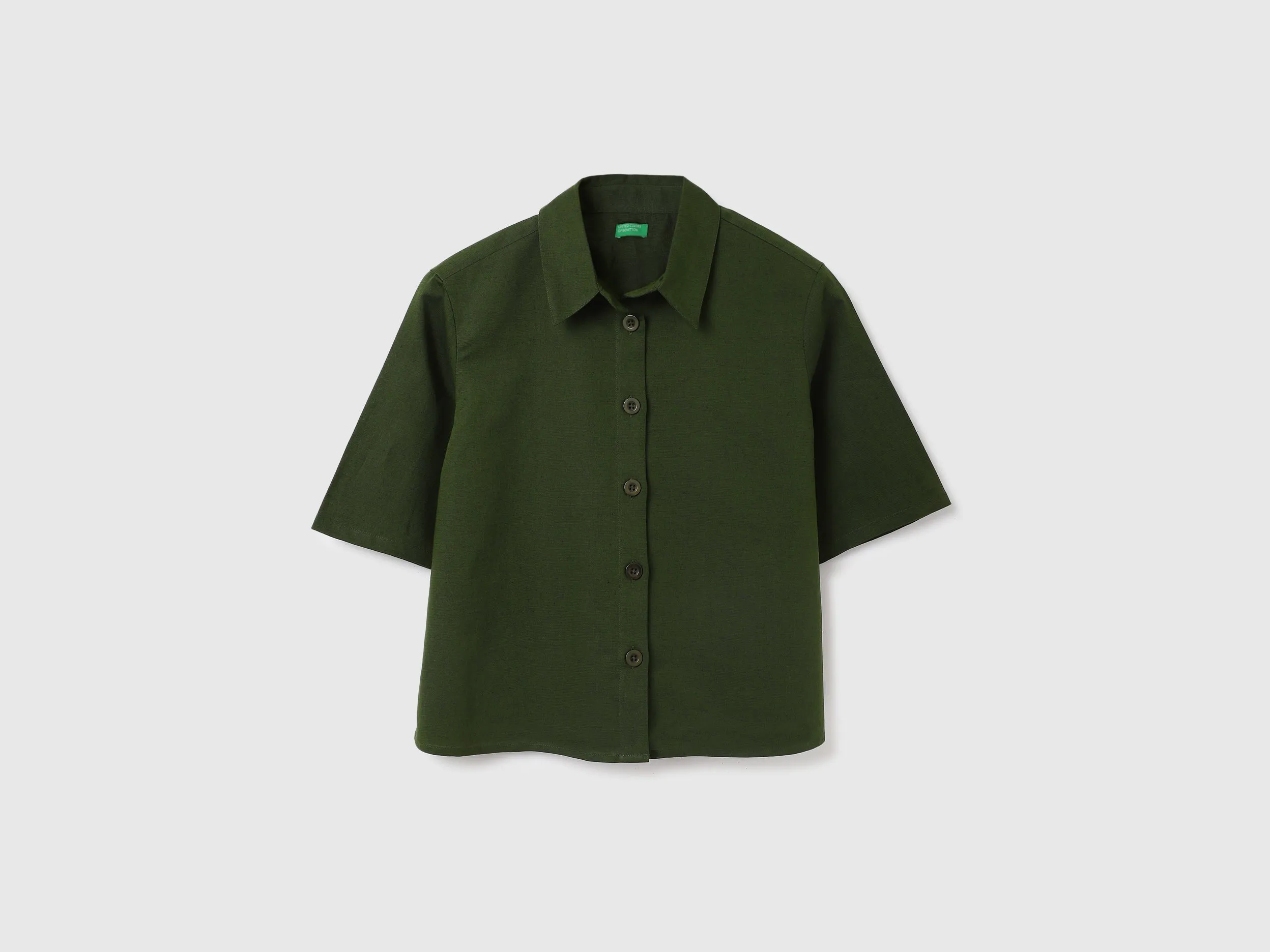 Spread Collar Solid Shirts