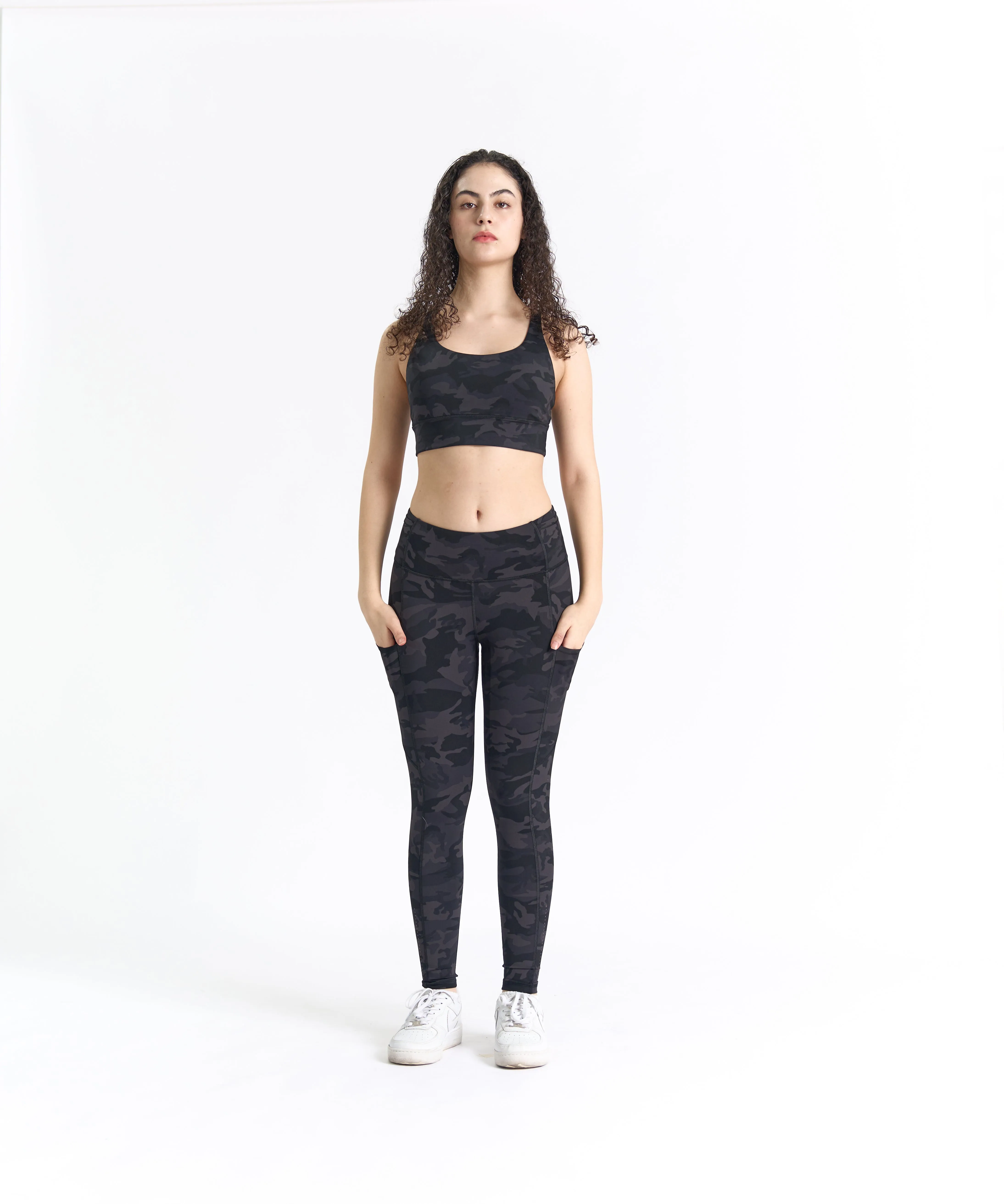 SwiftForm Reflective Multi-Pocket Circuit 26” Leggings