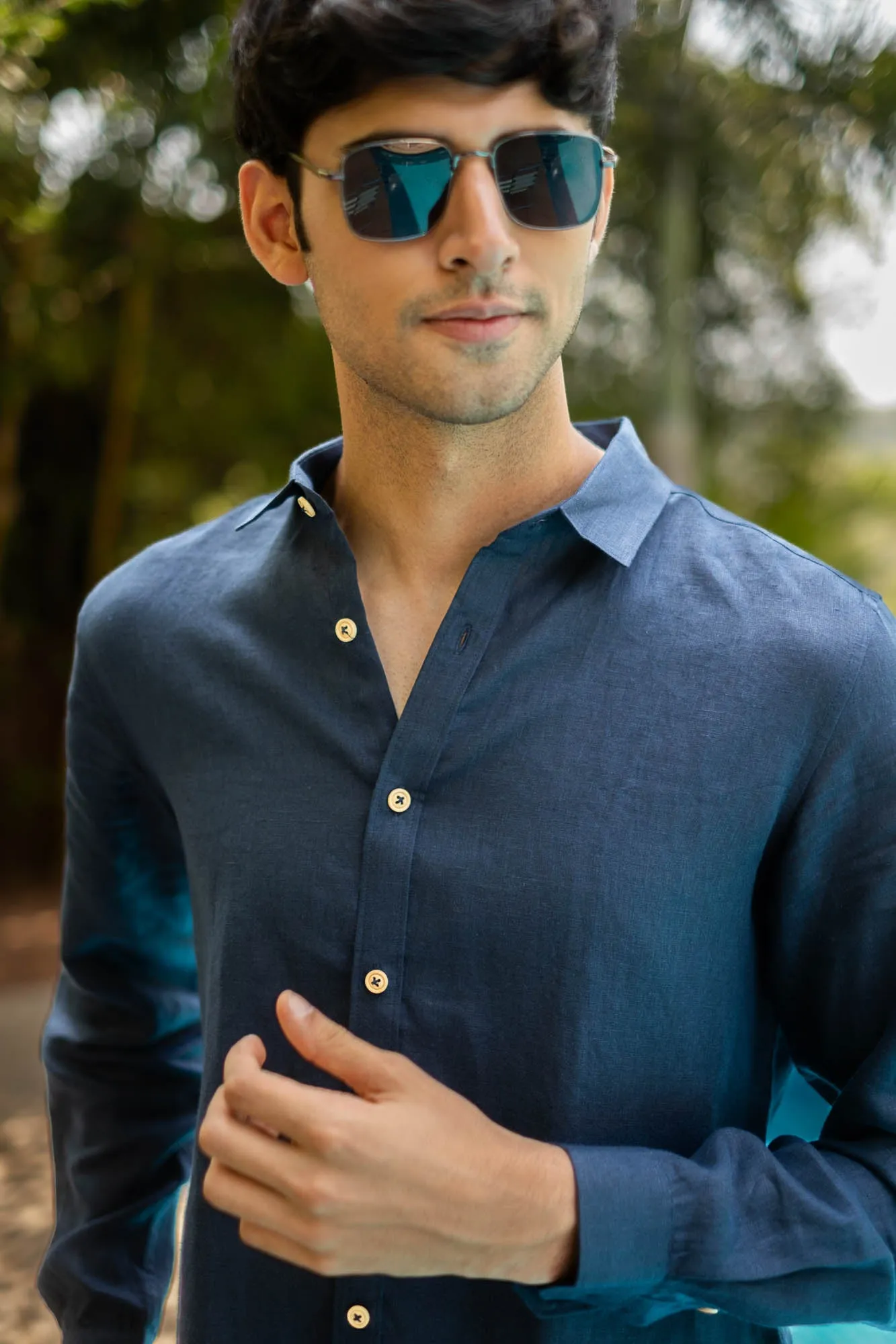 The Linen Pocketless Shirt