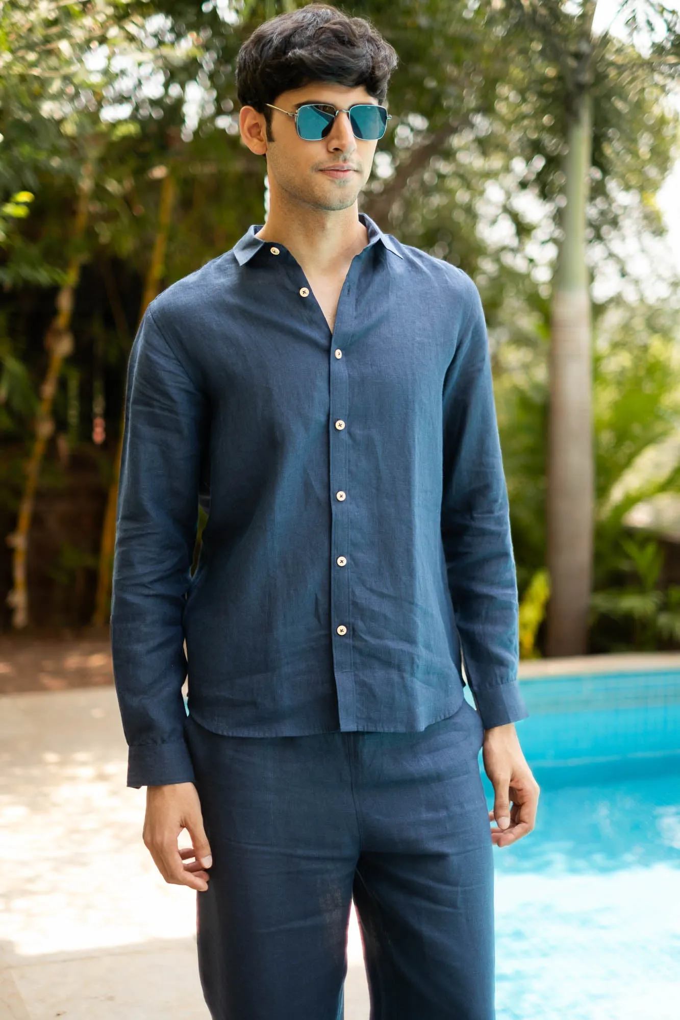 The Linen Pocketless Shirt