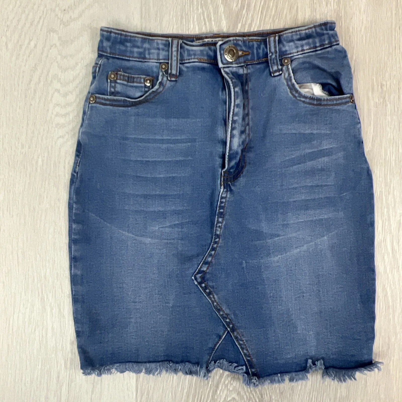 Wakee Denim Womens Denim Skirt & Shorts Bundle Size 6