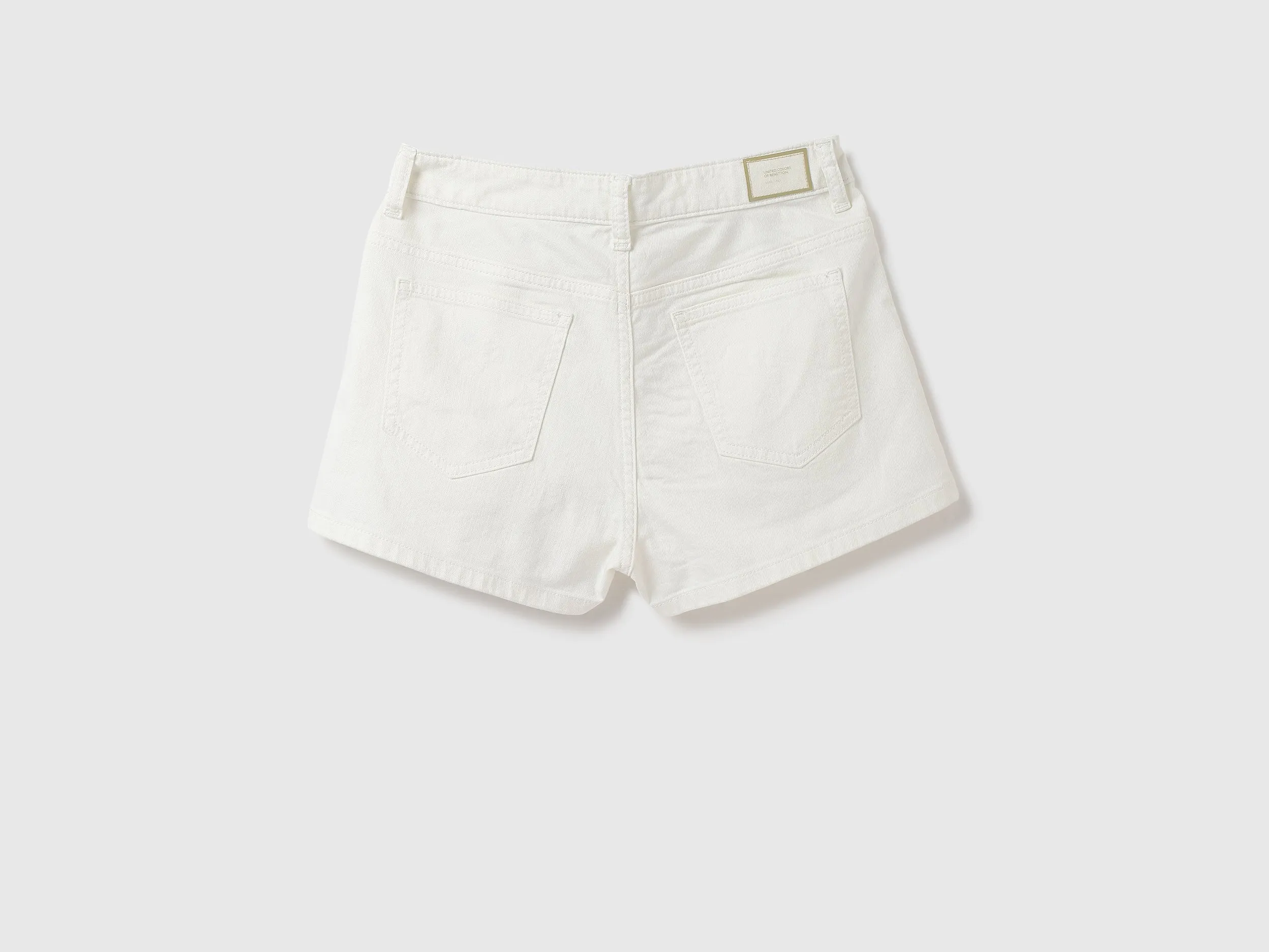 Women Solid Regular Fit Shorts