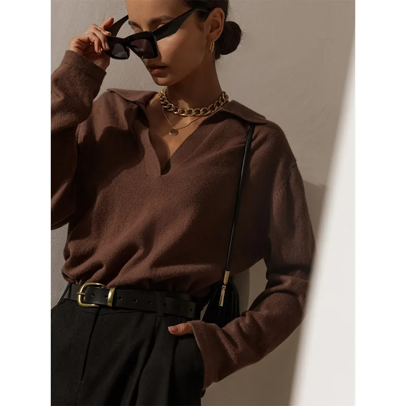 Women’s Elegant V-Neck Wool Polo Sweater with Lapel