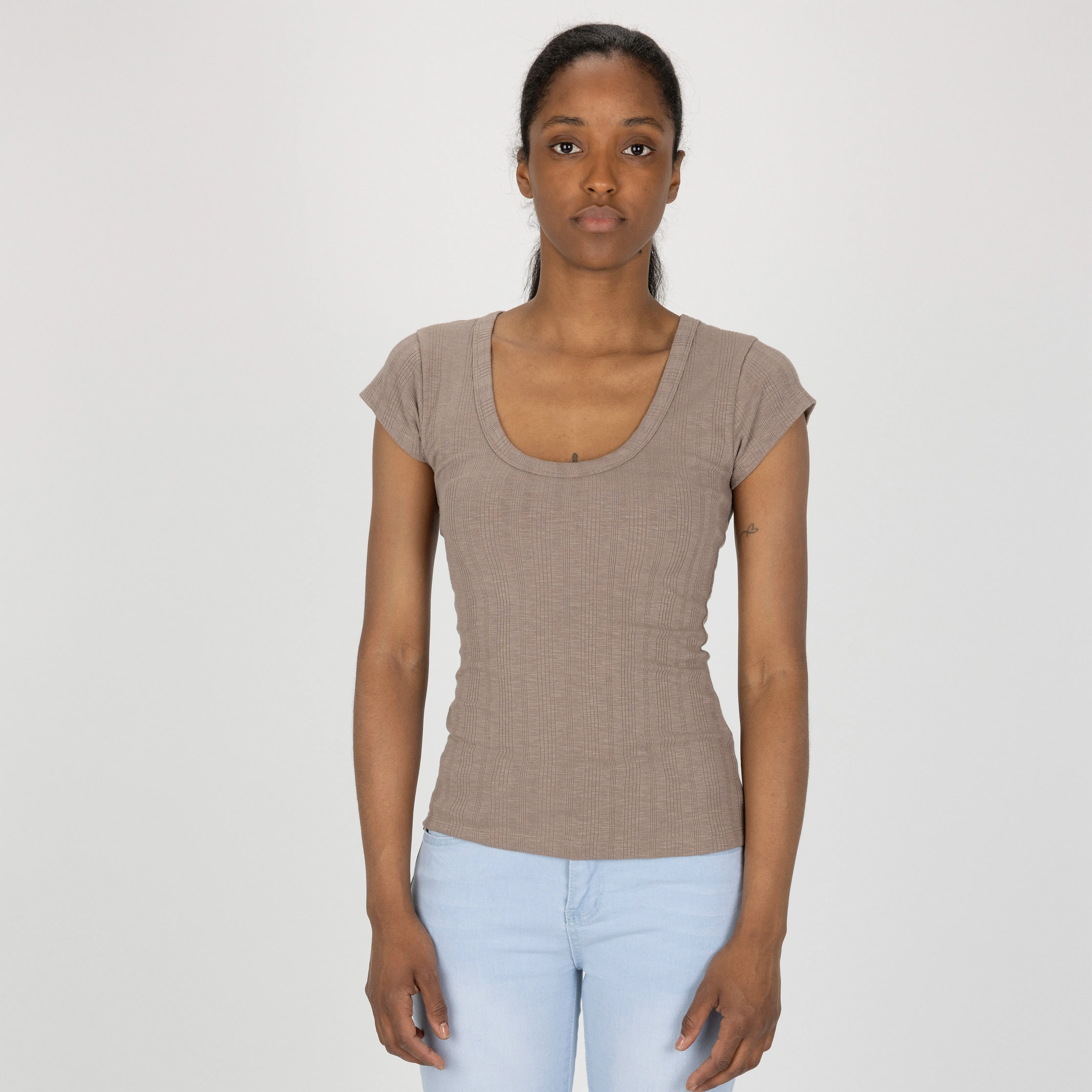 Womens Variegated Ribbed Cap Sleeve U-neck Tee - Fungi