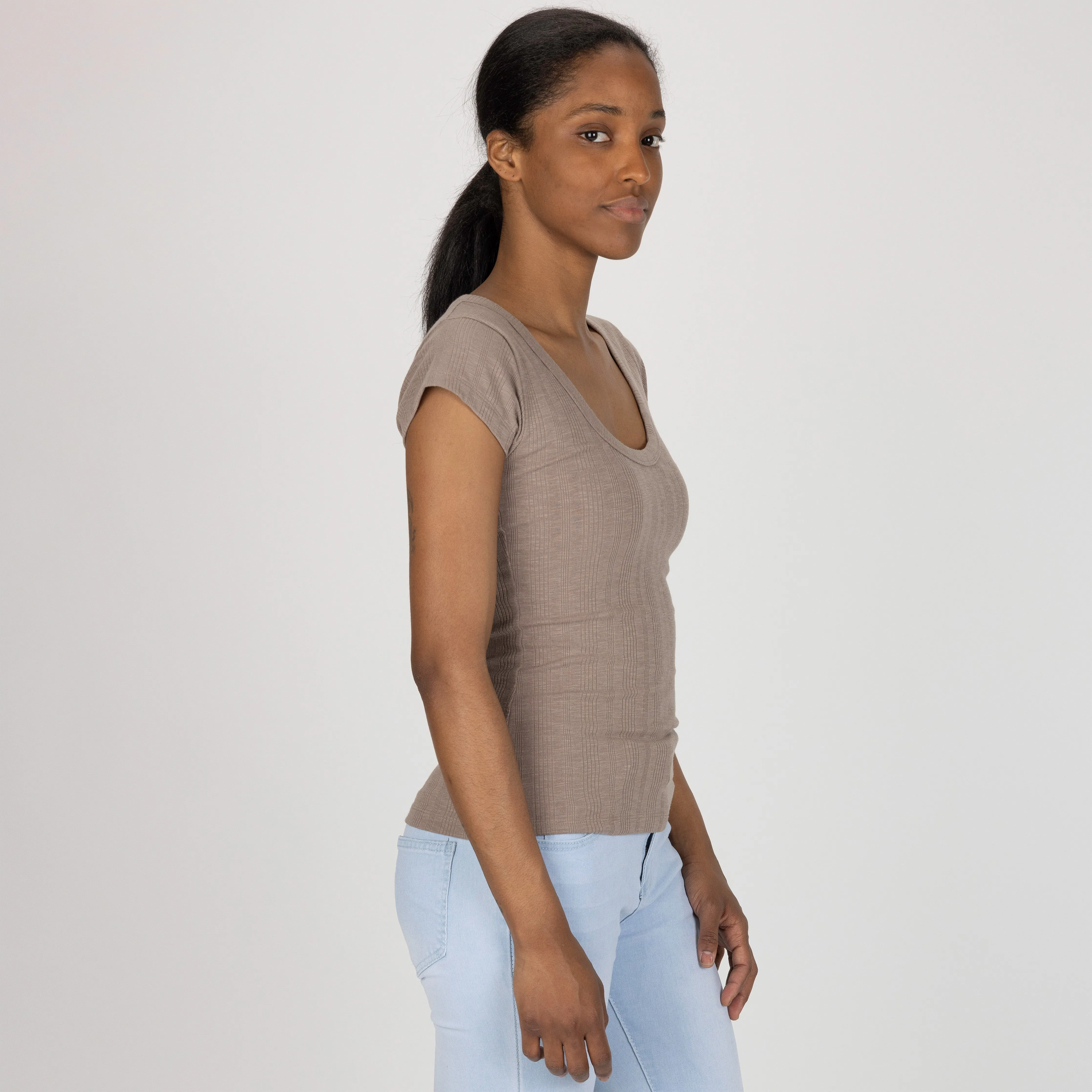 Womens Variegated Ribbed Cap Sleeve U-neck Tee - Fungi