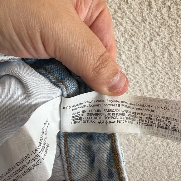 Zara Women’s‎ Light Wash Denim Jean Shorts 100% Cotton Size 10