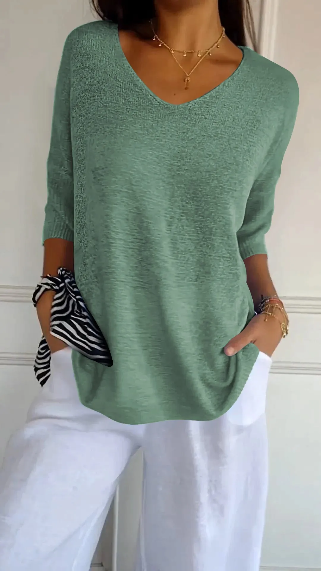 Zenaida | Knit Top with V-neck